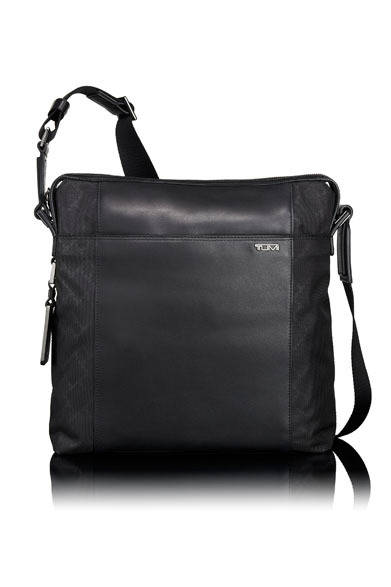 <strong>TUMI｜トゥミ</strong>　 「TICON（タイコン）コレクション」　クロスボディ・ジップ・トップ（バリスティックナイロン）5万400円