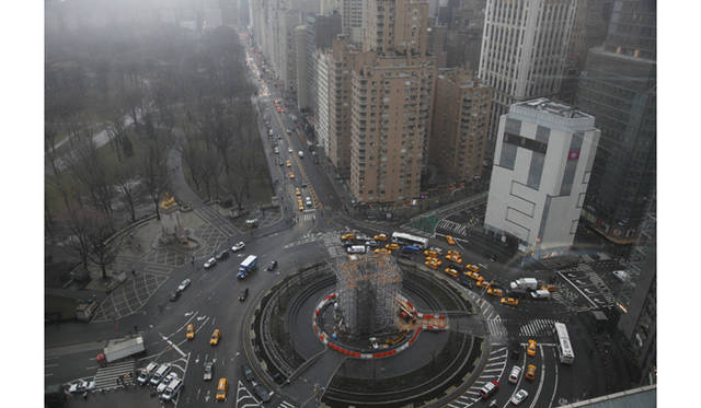 <strong>「ディスカバリング・コロンブス」</strong>