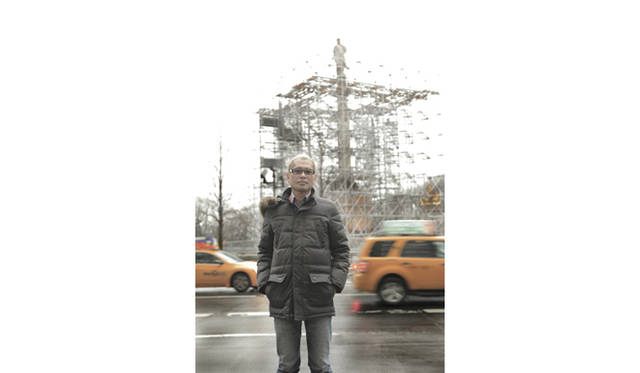 「誰もまだ見たことがないものにこそ価値がある」と言う西野達は、次はどうやって世界を驚かせてくれるのだろう