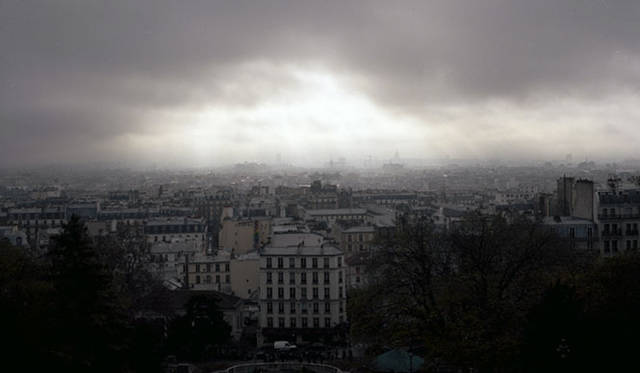 <strong>URBAN RESEARCH｜アーバンリサーチ</strong>　『URBAN RESEARCH: PARIS』　Photographs by Eduardo Serafim