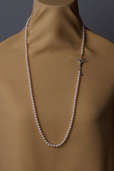<strong>MIKIMOTO｜ミキモト</strong>　ロングネックレス（アコヤ真珠[約5.5～6.0mm] ／銀製）[約80cm]　 33万6000円