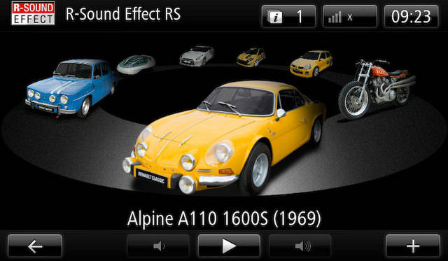 車両のエンジンと同調して、スピーカーから好みのエンジンサウンドを響かせる「Rサウンド」。プリセットされているのは、歴代のクリオR.S.やGT-Rをはじめ7種類だ