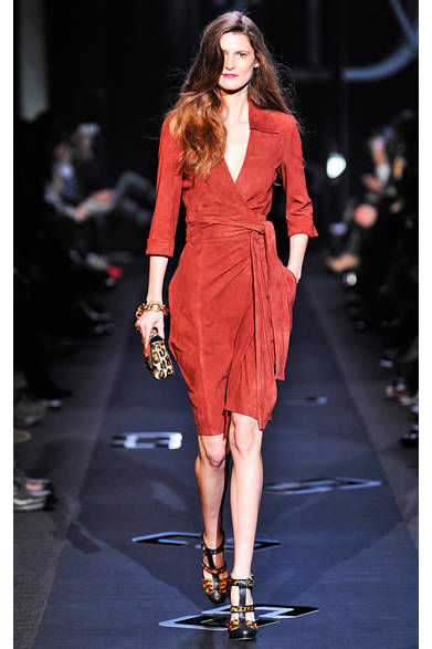 <strong>DIANE von FURSTENBERG｜ダイアン フォン ファステンバーグ</strong>　2013年秋冬コレクション