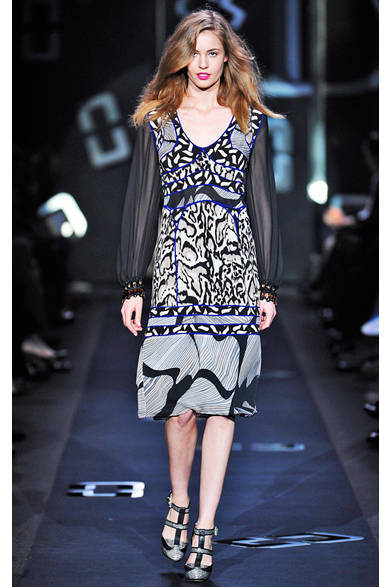 <strong>DIANE von FURSTENBERG｜ダイアン フォン ファステンバーグ</strong>　2013年秋冬コレクション