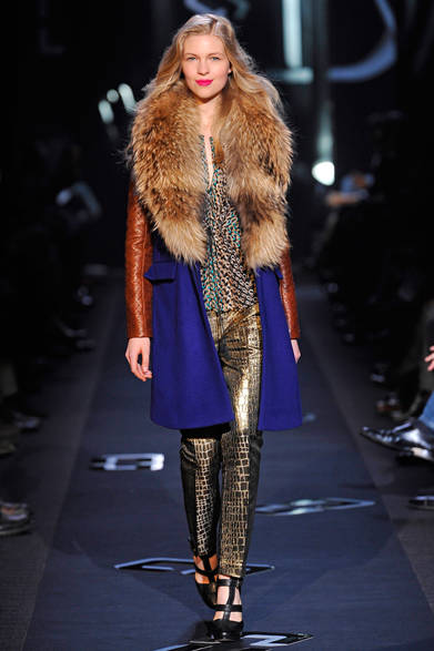 <strong>DIANE von FURSTENBERG｜ダイアン フォン ファステンバーグ</strong>　2013年秋冬コレクション