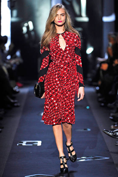 <strong>DIANE von FURSTENBERG｜ダイアン フォン ファステンバーグ</strong>　2013年秋冬コレクション