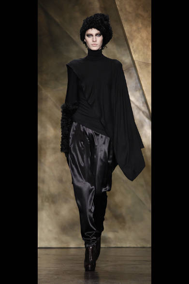 <strong>DONNA KARAN NEW YORK ｜ダナ キャラン ニューヨーク</strong>　2013年秋冬コレクション