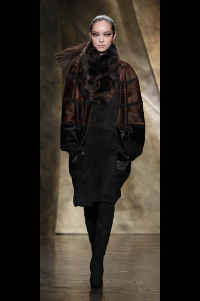 <strong>DONNA KARAN NEW YORK ｜ダナ キャラン ニューヨーク</strong>　2013年秋冬コレクション