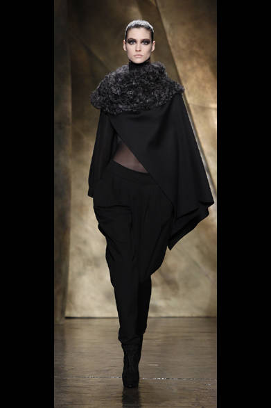 <strong>DONNA KARAN NEW YORK ｜ダナ キャラン ニューヨーク</strong>　2013年秋冬コレクション