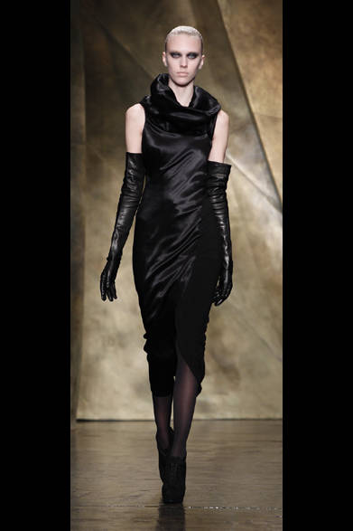 <strong>DONNA KARAN NEW YORK ｜ダナ キャラン ニューヨーク</strong>　2013年秋冬コレクション