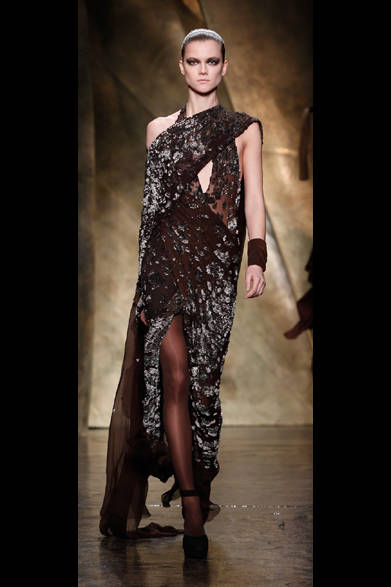 <strong>DONNA KARAN NEW YORK ｜ダナ キャラン ニューヨーク</strong>　2013年秋冬コレクション