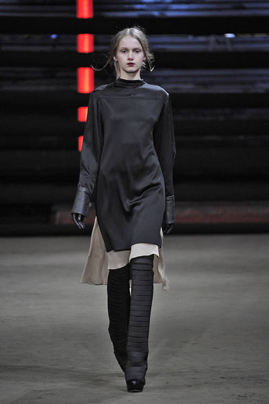 <strong>Sally LaPointe｜サリー ラポワント</strong>　2013年秋冬コレクション