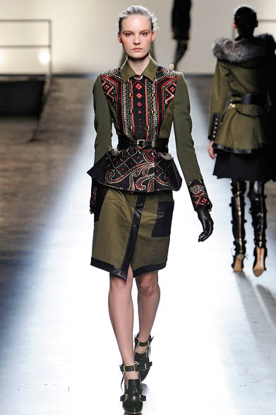 <strong>Prabal Gurung｜プラバル・グルン</strong>　2013年秋冬コレクション 