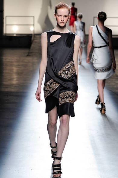 <strong>Prabal Gurung｜プラバル・グルン</strong>　2013年秋冬コレクション 