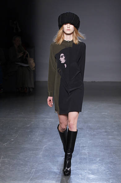 <strong>Victoria, Victoria Beckham｜ヴィクトリア ヴィクトリア・ベッカム</strong>　2013年秋冬コレクション