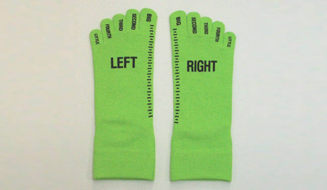 <strong>福助 × more trees｜福助×モア・トゥリーズ</strong>　designed by 信藤三雄　1785円