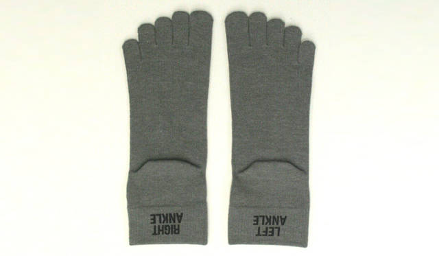 <strong>福助 × more trees｜福助×モア・トゥリーズ</strong>　designed by 信藤三雄　1785円