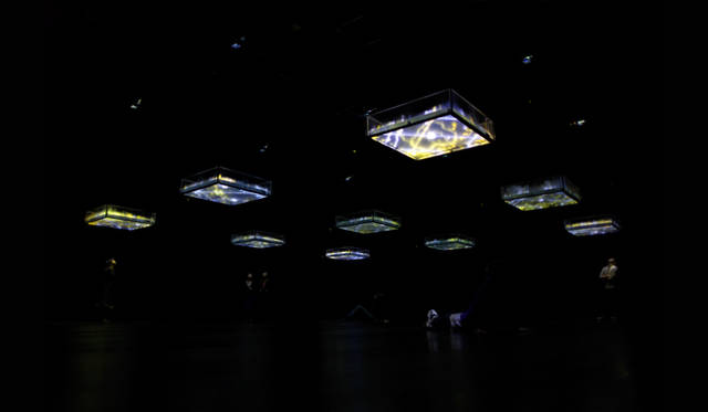 <strong>ART｜山口情報芸術センター10周年記念</strong>　『アートと環境の未来・山口 YCAM10周年記念祭』より、坂本龍一＋高谷史郎「LIFE - fluid, invisible, inaudible…」