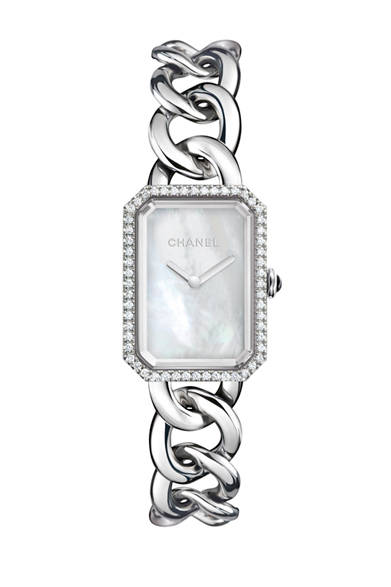 <strong>CHANEL｜シャネル</strong>　「プルミエール」[SS×ダイヤモンド×マザーオブパール（文字盤）×オニキス（リューズ）]、ケースサイズ[20×28×6.6mm]、クォーツ、30m防水、87万5700円（予価）　※2013年4月1日発売予定