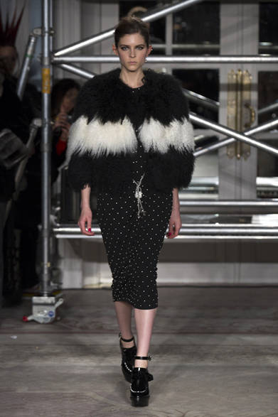 <strong>Moschino Cheap & Chic｜モスキーノ チープ＆シック</strong>　2013年秋冬コレクション 