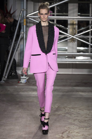 <strong>Moschino Cheap & Chic｜モスキーノ チープ＆シック</strong>　2013年秋冬コレクション 