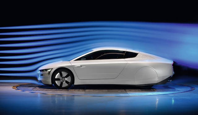 空力優先でデザインされたボディのCd値は、わずが0.189