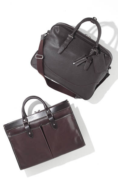 上／バッグ4万8300円（ペッレモルビダ）、下／バッグ9万3450円（ステファノマーノ）