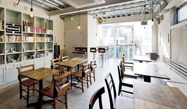 <strong>Phil Company｜フィル・カンパニー</strong>　施工例　「フィル・パーク表参道」（2009年4月竣工）　