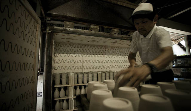 <strong>ネットショップ「にっぽん てならい堂」</strong>　＜岐阜県土岐市＞美濃の酒器。窯元と蔵元の見学＆試し飲み体験