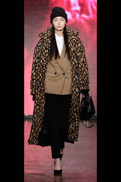 <strong>DKNY｜ディーケイエヌワイ</strong>　2013年秋冬コレクション 