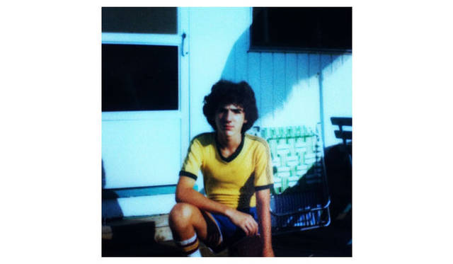 <strong>マシュー・ワォルドマン</strong>　僕のinstagramの習慣。毎週木曜は「Throwback Thursdays（先祖返りの木曜）」がテーマ。13歳のころの写真。これはでも、とある火曜日に載せたんだけど……