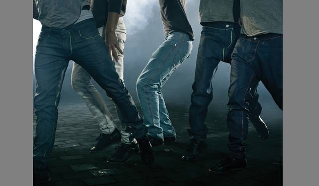 <strong>ART FILE 10｜「Blue Jeans 350 years」</strong>　Gluejeans Revolution Jeans © Bill Tanaka