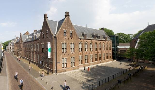 <strong>ART FILE 10｜「Blue Jeans 350 years」</strong>　ユトレヒト中央博物館 Courtesy of Centraal Museum