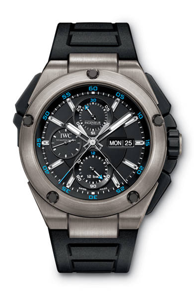 「インヂュニア・ダブルクロノグラフ・チタニウム（ブラックダイヤル）」自動巻き、チタニウムケース、116万250円、2013年秋以降発売予定