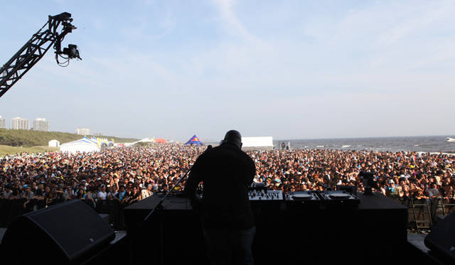 <strong>MUSIC｜ビッグ・ビーチ・フェスティバル’13</strong>　