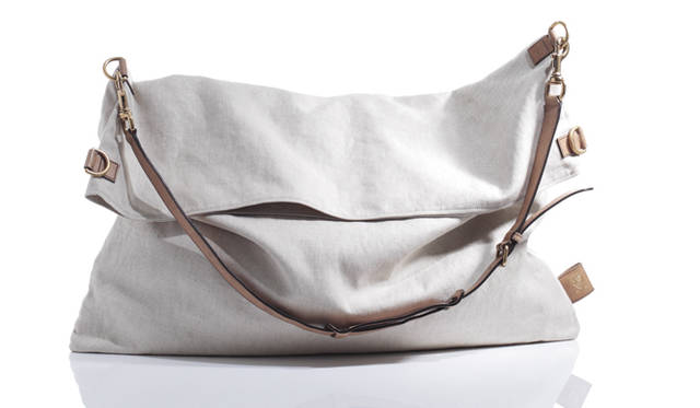 <strong>GUCCI｜グッチ</strong>　メッセンジャーバッグ[W64×H61cm]　10万9200円