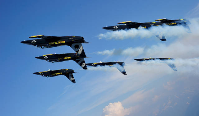 <strong>BREITLING│ブライトリング</strong>　