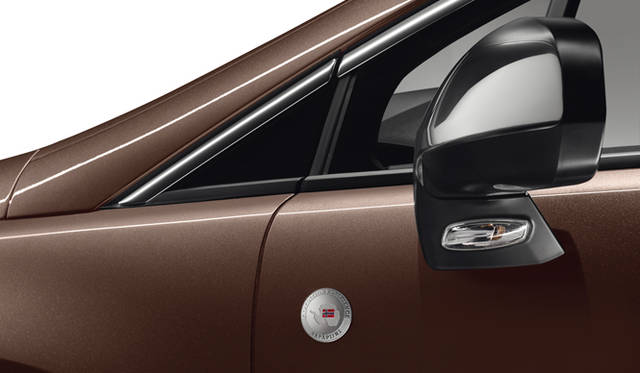 <strong>Peugeot 3008 NAPAPIJRI｜プジョー 3008 ナパピリ</strong>