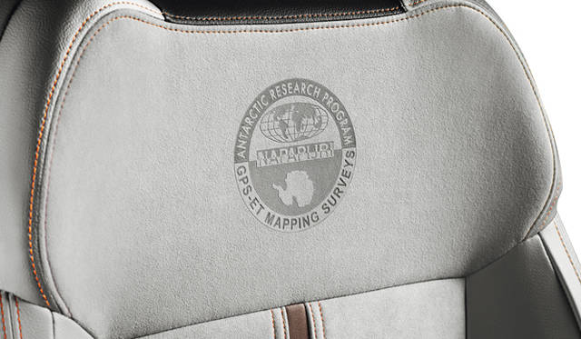 <strong>Peugeot 3008 NAPAPIJRI｜プジョー 3008 ナパピリ</strong>