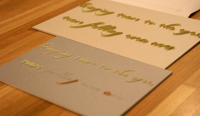 <strong>REVALUE NIPPN PROJECT CHARITY GALA 2013 with GUCCI</strong>　薄さわずか0.5ミリという、極めて細く薄く削った竹の繊細さを生かした作品に仕立てた