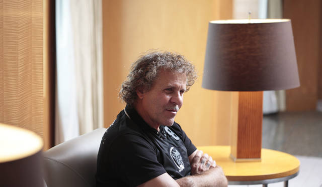 <strong> DIESEL｜ディーゼル　2013年春夏の新プロジェクト“DIESEL＋EDUN”とは</strong>