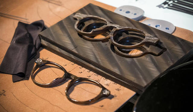 <strong>MIRARI JAPAN｜ミラリ ジャパン</strong>　ミラノファッションウィーク　イベント会場でのデモンストレーション