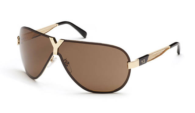 <strong>Y-3｜ワイスリー</strong>　「Y-3×Linda Farrow」コラボレーションアイウェア　モデル「AMODI」3万5175円