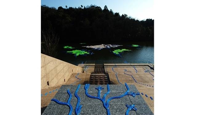 パラモデリック・グラフィティ / 2007 / プラレール、ユニット人工芝、ロープ、スチロール など / 撮影: パラモデル<br />Courtesy of MORI YU GALLERY