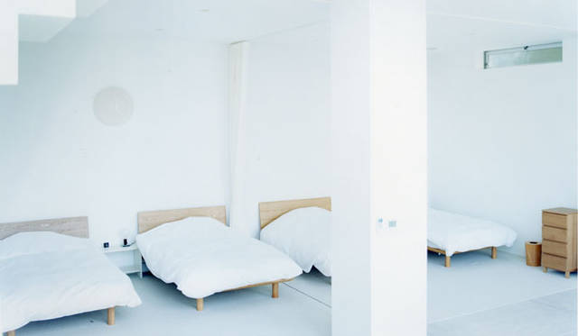 <strong>Nowhere resort｜ノーウェア リゾート</strong>　横須賀市秋谷「Nowhere but Akiya」　ファミリーベッドルーム　© Chiyoe Sugita