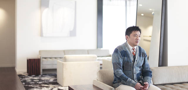 <strong>BARNEYS NEW YORK｜バーニーズ　ニューヨーク</strong>　「バーニーズ　ニューヨーク新宿店」パーソナルショッピングサービススペース　＜9階＞　バーニーズ　ジャパン　クリエイティブディレクター 谷口勝彦氏