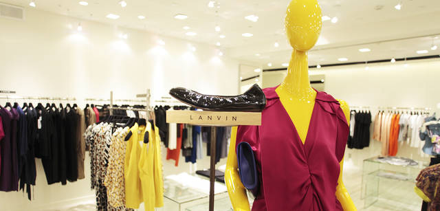 <strong>BARNEYS NEW YORK｜バーニーズ　ニューヨーク</strong>　「バーニーズ　ニューヨーク新宿店」ウィメンズフロアリニューアル　＜3階＞　これまでオリジナルブランド中心だった3階は、あらたにシューズとコンテンポラリーデザイナーズを揃える売場に変更