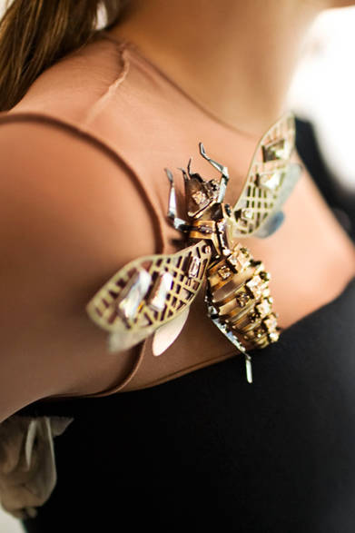 <strong>LANVIN｜ランバン</strong>　2013-14年秋冬コレクション<br />copyright Lanvin, photography by Mark Leibowitz