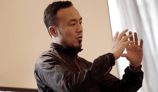 <strong>Run for Children Tohoku in adidas RUNBASE 2013</strong>　「まだ復興への道のりは長い」。そう語るのは、機会を見つけては被災地の状況をその目で見てきた彼だからこそ、であろう