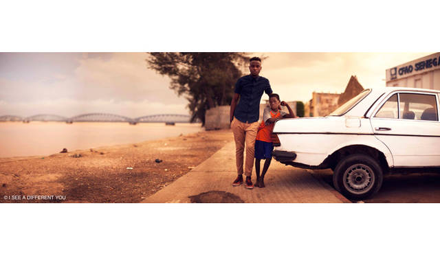 <strong> DIESEL｜ディーゼル 南アフリカの3人組とデニムコレクション</strong> 「I SEE A DIFFERENT YOU」の作品のひとつ。インタビュー中、ジャスティスが自分を投影していた少年の写真がこちら